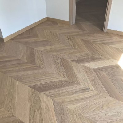 FertigDeska Chevron Dab Color Avorio 1